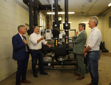 Landratsamt Rastatt an Wärme- und Kältenetz der Stadtwerke angeschlossen: