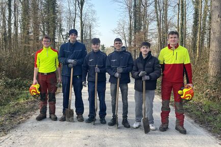 Aufforstungsaktion am Wasserwerk Ottersdorf